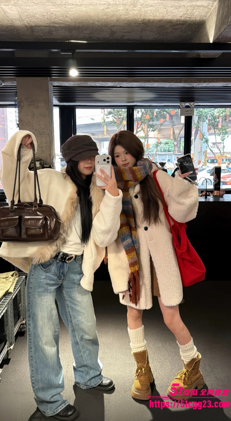 约炮大神网吧猎艳精神姐妹花02 约炮大神网吧猎艳精神姐妹花02
