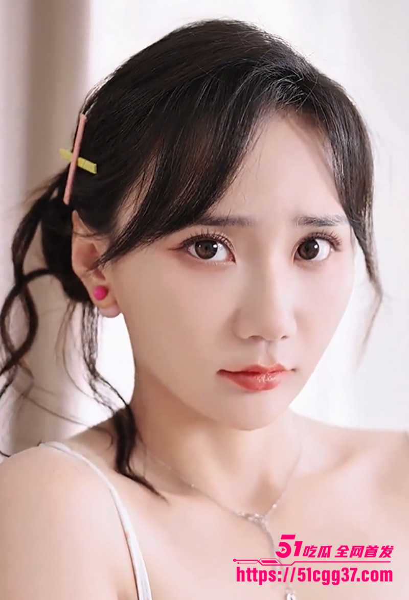 国产网剧女人的香味流出 3 拷贝 国产网剧女人的香味流出 3 拷贝