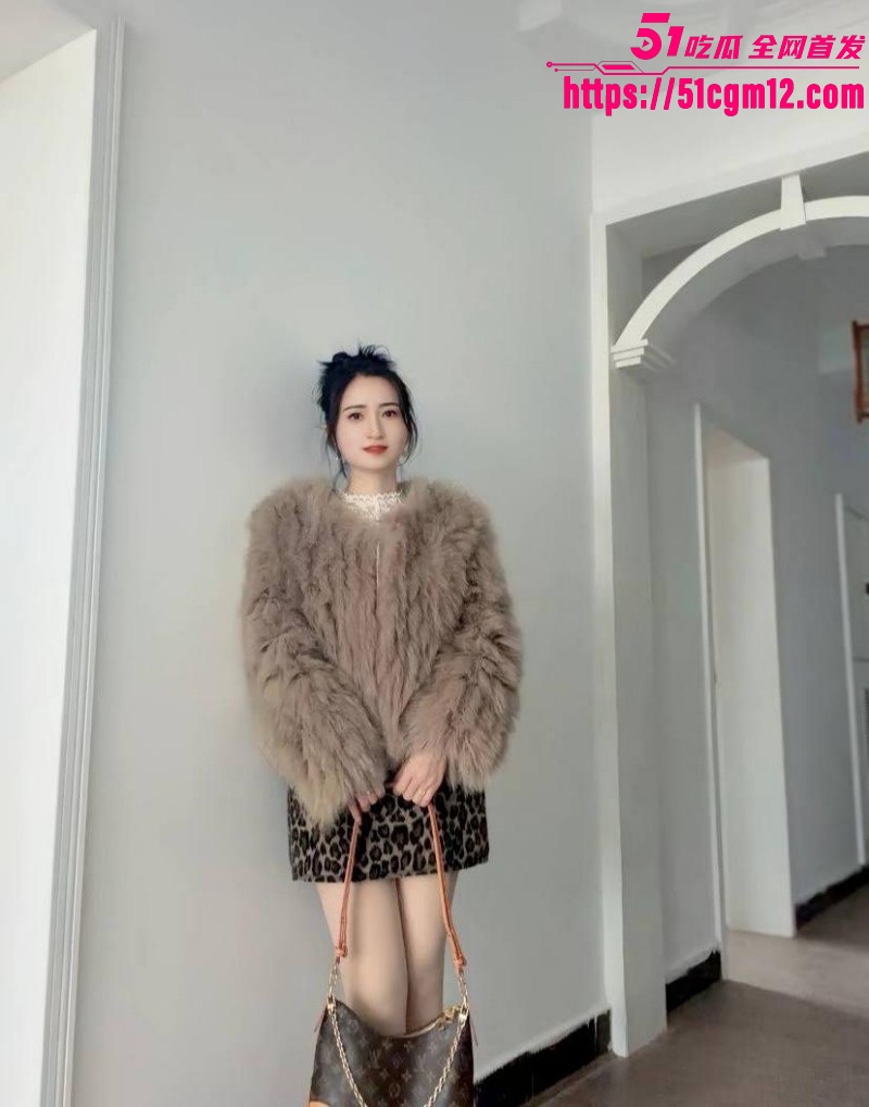 湖南祁东职校95后女老师徐西婷下海卖片02 湖南祁东职校95后女老师徐西婷下海卖片02