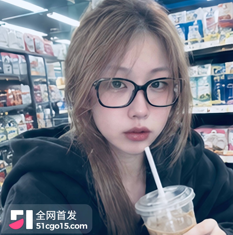 湖南师大研究生 李佳怡 分手后性爱视频被曝光2 湖南师大研究生 李佳怡 分手后性爱视频被曝光2