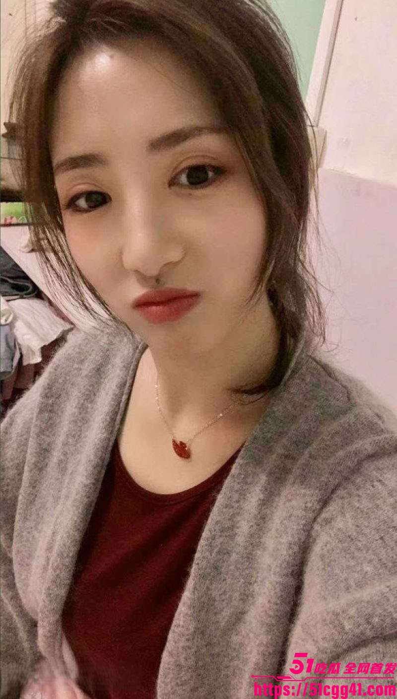 超美清纯G奶女神店员洗澡视频流出 1 超美清纯G奶女神店员洗澡视频流出 1