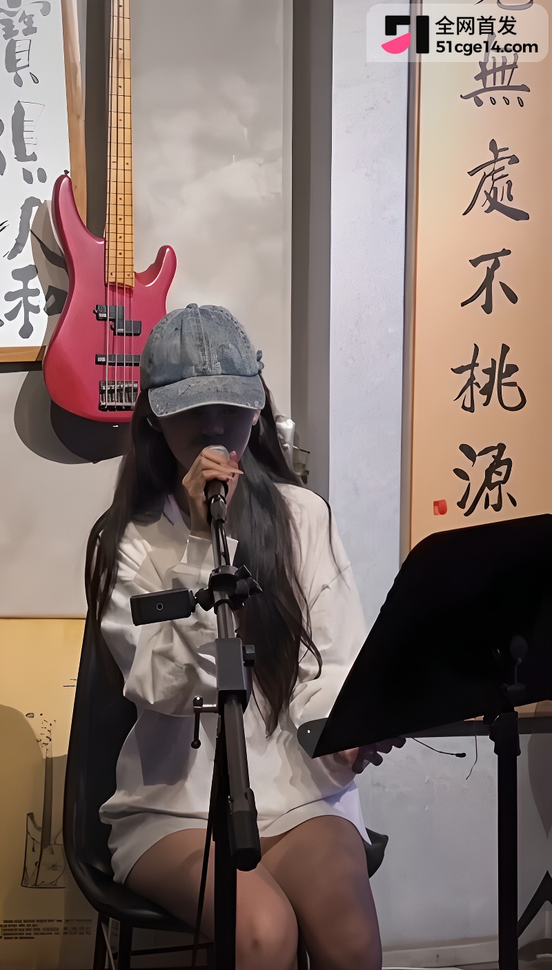 青岛民谣女歌手 立方圆 性爱视频 3 青岛民谣女歌手 立方圆 性爱视频 3