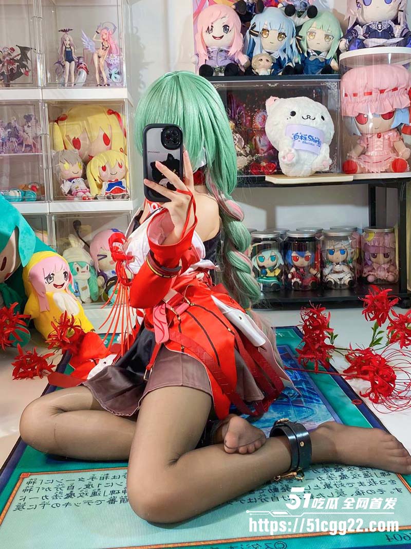 二次元顶流福利姬 白栎Shirly8 二次元顶流福利姬 白栎Shirly8