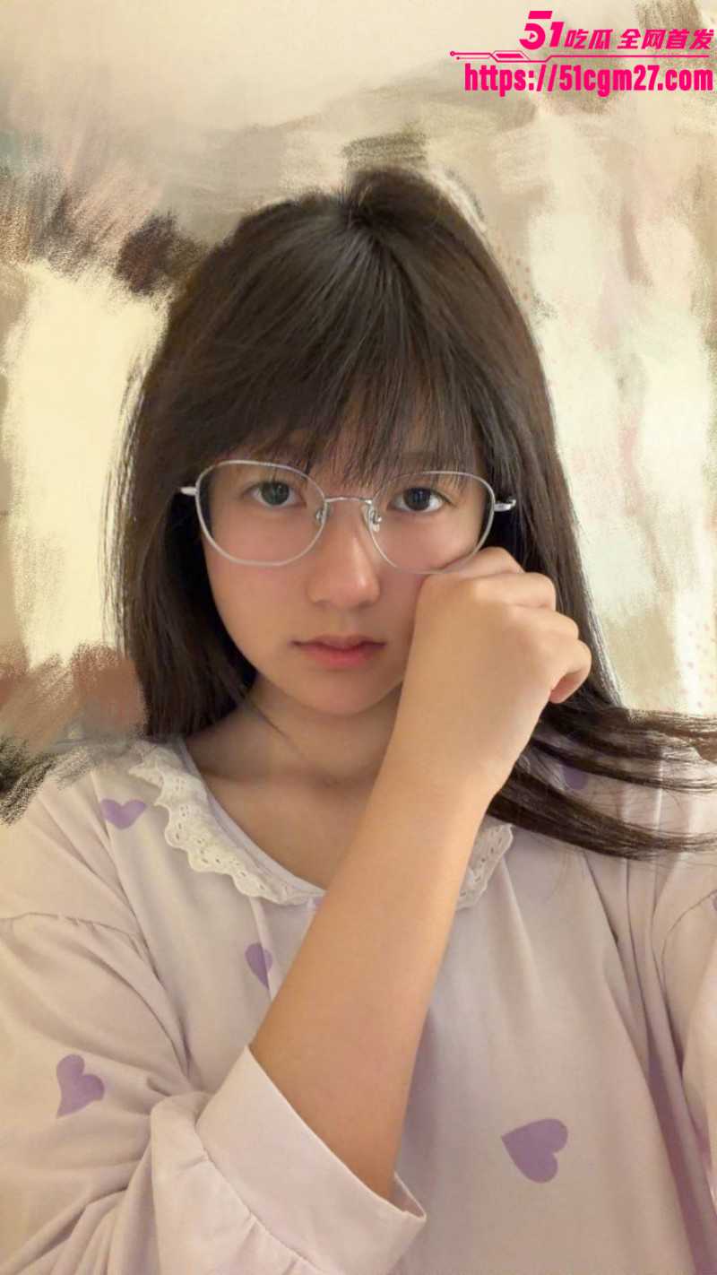 天津学生妹李佳慧做福利姬被曝光05 天津学生妹李佳慧做福利姬被曝光05