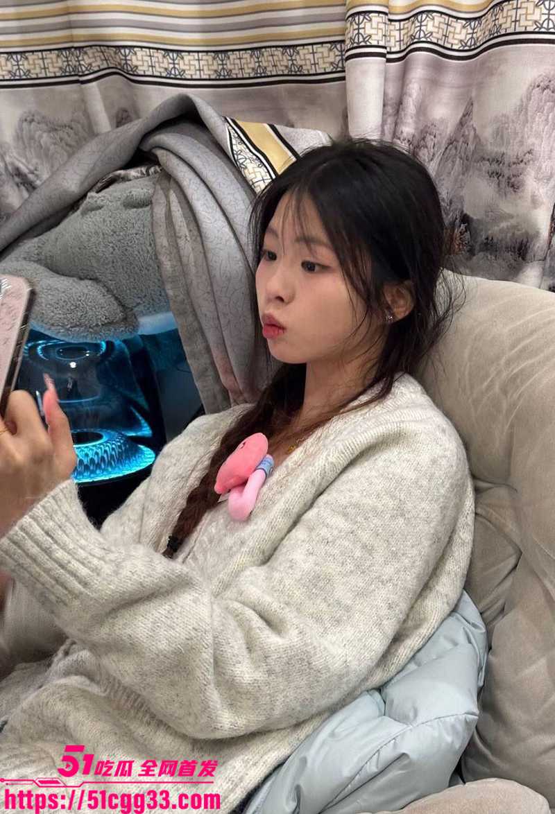 山西太原嫩妹刘紫怡和男友日常性爱第二弹流出2拷贝 山西太原嫩妹刘紫怡和男友日常性爱第二弹流出2拷贝