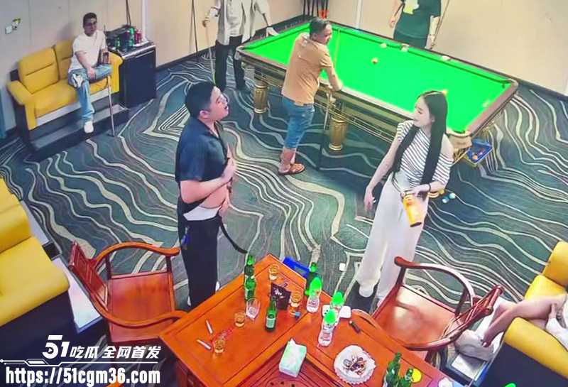 台球厅脱裤露出视频曝光 1 拷贝 台球厅脱裤露出视频曝光 1 拷贝