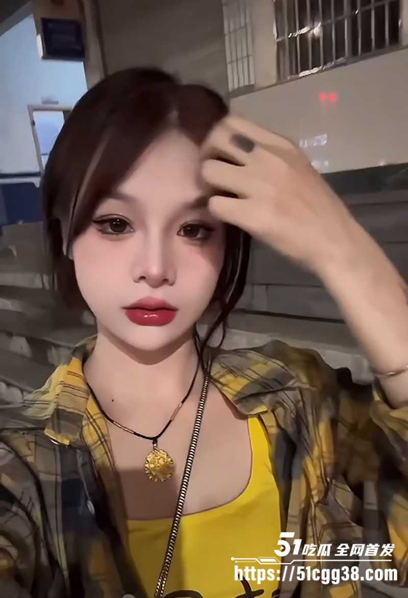上海超美精神小妹情侣淫片流出 3 拷贝 上海超美精神小妹情侣淫片流出 3 拷贝