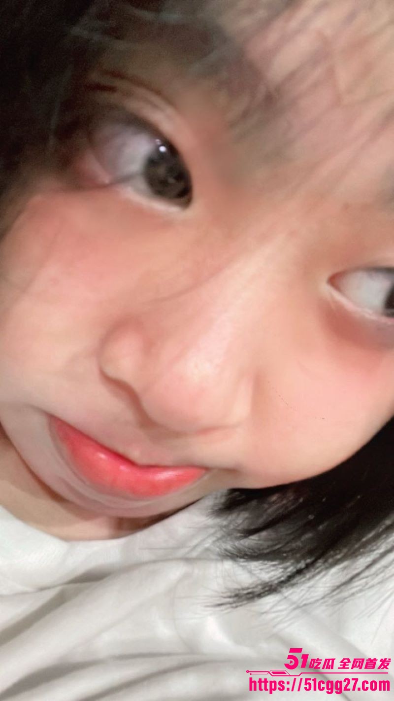 超可爱短发妹子道具自慰惨遭男友泄密 1 超可爱短发妹子道具自慰惨遭男友泄密 1