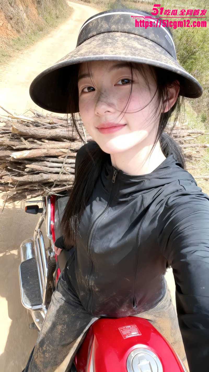 东南亚园区 精神小妹查房 挨个摸奶玩弄 1 东南亚园区 精神小妹查房 挨个摸奶玩弄 1