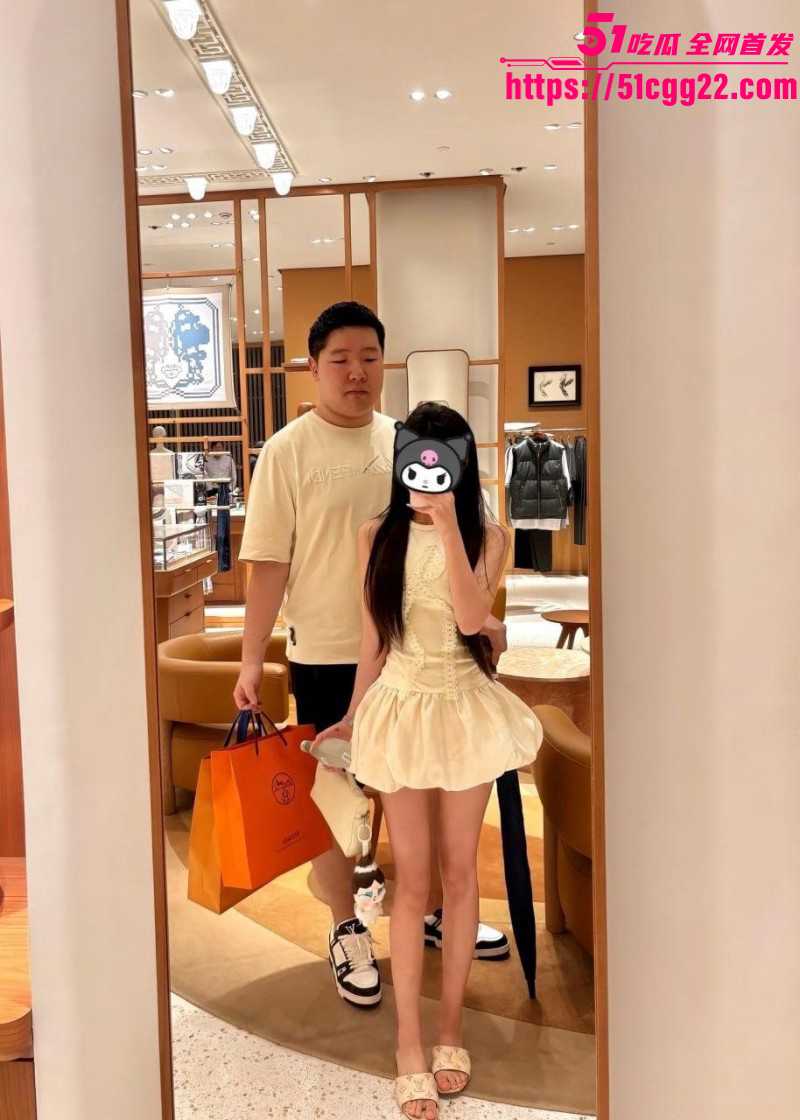 07年拜金女炫耀恋爱日常被曝光卖逼01 07年拜金女炫耀恋爱日常被曝光卖逼01