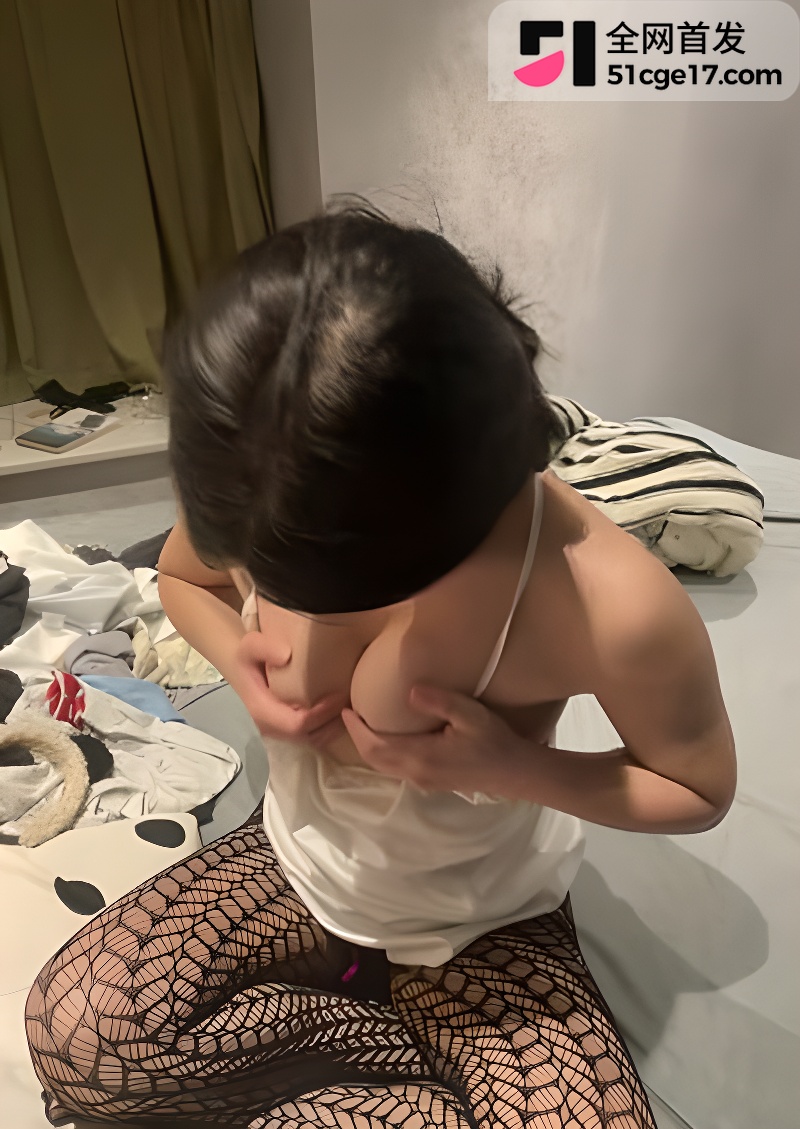 肌肉女主播 QMQM6 直播大秀4 肌肉女主播 QMQM6 直播大秀4