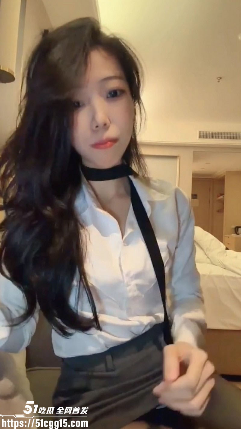 推特女神丝丝不是思思丝袜调教视频 2 推特女神丝丝不是思思丝袜调教视频 2