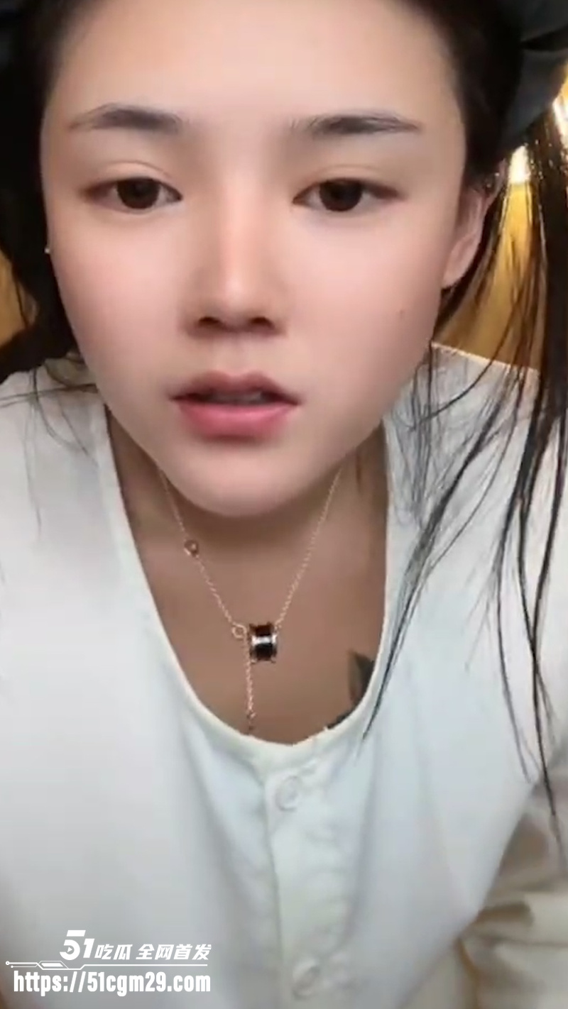 快手网红 直播走光闪现合集 3 快手网红 直播走光闪现合集 3