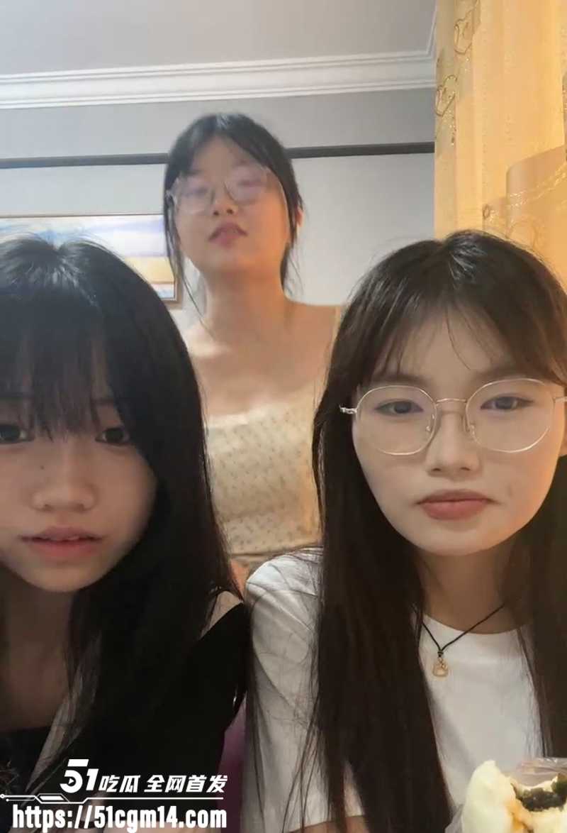 顶级嫩妹网黄困困兔带闺蜜裸播视频流出1拷贝 顶级嫩妹网黄困困兔带闺蜜裸播视频流出1拷贝