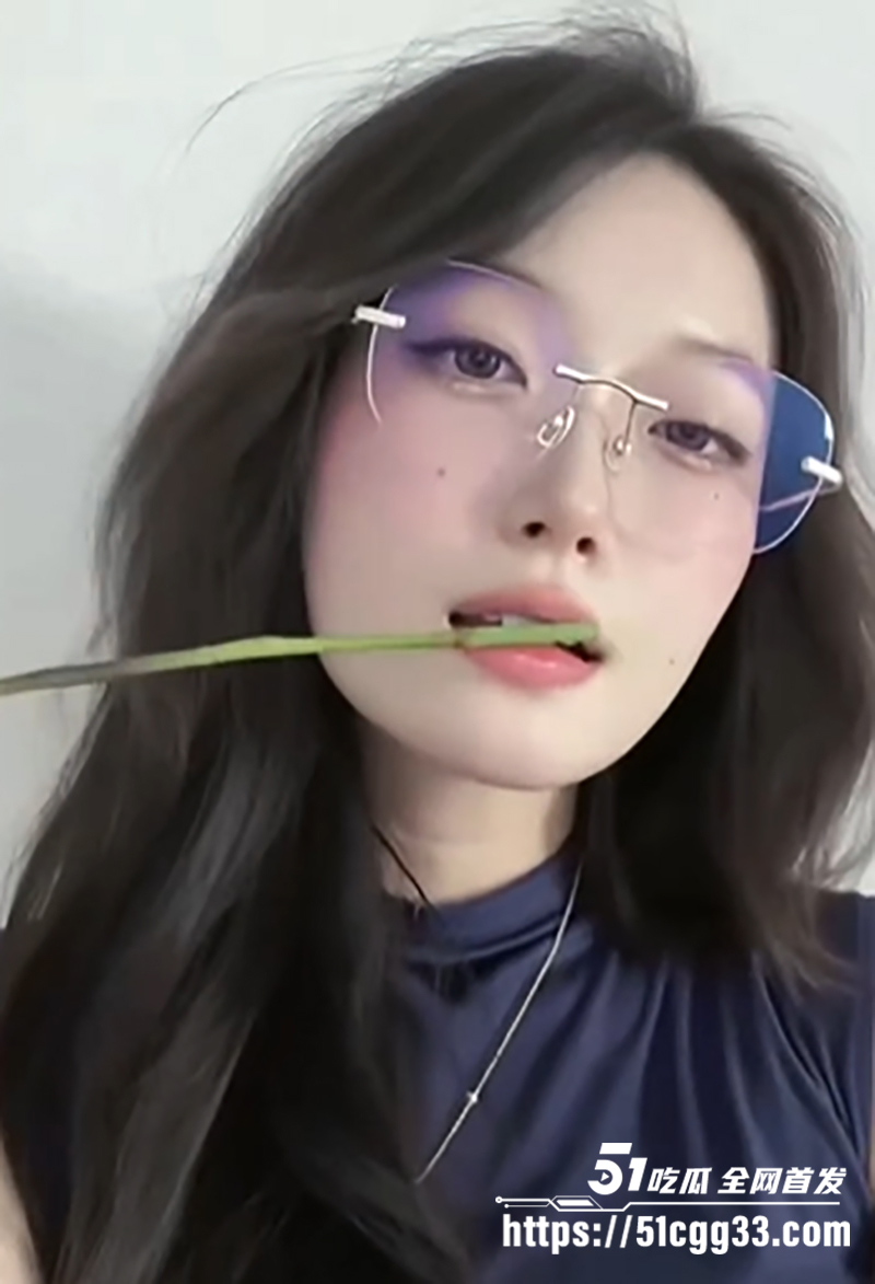 快手网红玫瑰888付费私拍流出 2 拷贝 快手网红玫瑰888付费私拍流出 2 拷贝