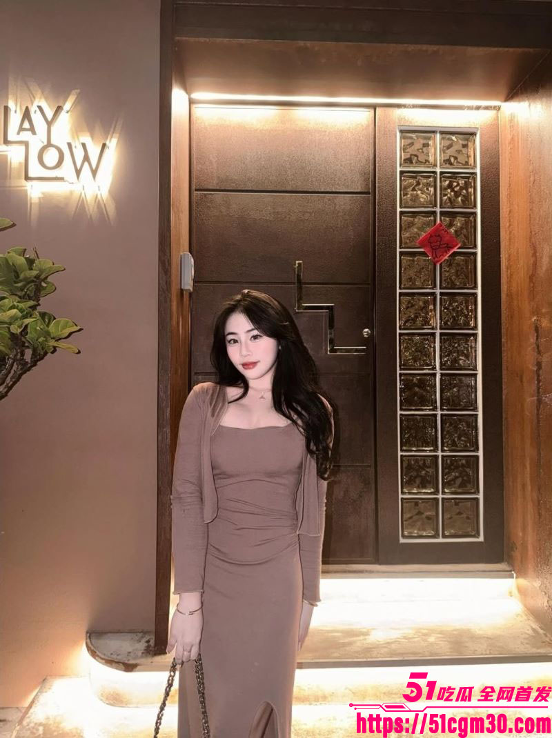 服装店巨乳老板娘自拍视频曝光 2 服装店巨乳老板娘自拍视频曝光 2