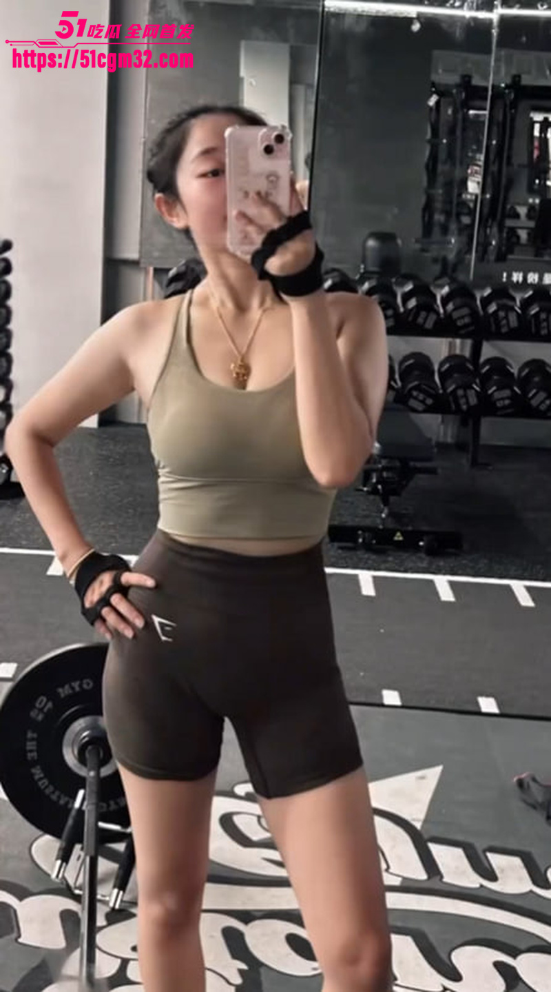 杭州健身美女险遭痴汉凌辱 3 杭州健身美女险遭痴汉凌辱 3