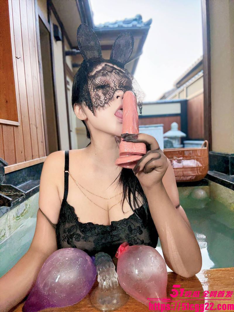 微博福利姬瑶瑶摇摇摇付费圣诞炮机插逼福利 3 微博福利姬瑶瑶摇摇摇付费圣诞炮机插逼福利 3