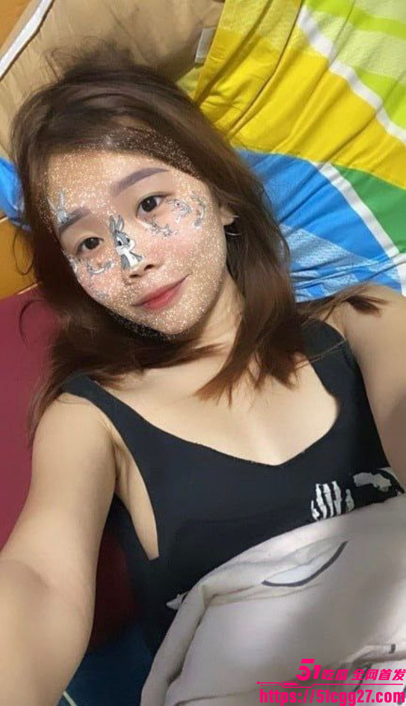 20岁大学女友陈依芮自拍无套做爱视频 3 20岁大学女友陈依芮自拍无套做爱视频 3