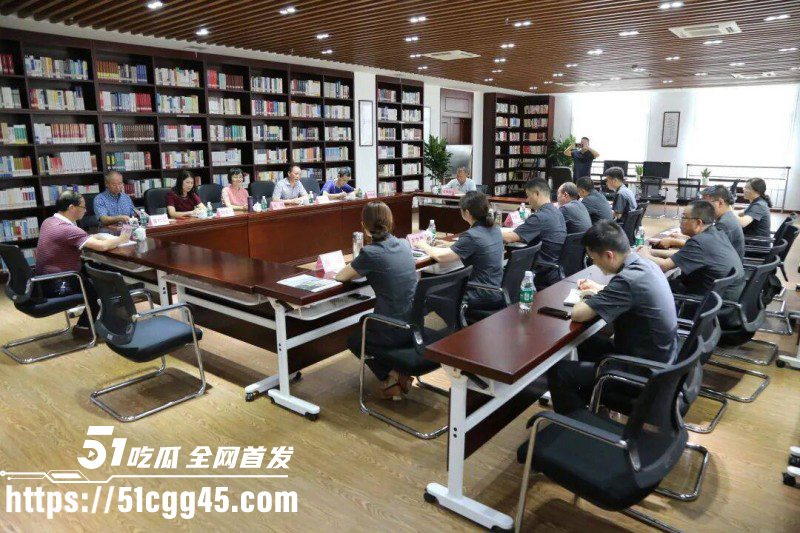 重庆垫江县副主任余凤被曝勾引已婚男下属08 重庆垫江县副主任余凤被曝勾引已婚男下属08