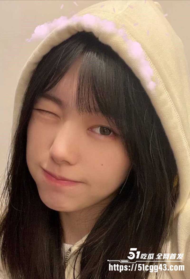 清纯南京女大露脸道具自慰私拍视频流出2拷贝 清纯南京女大露脸道具自慰私拍视频流出2拷贝
