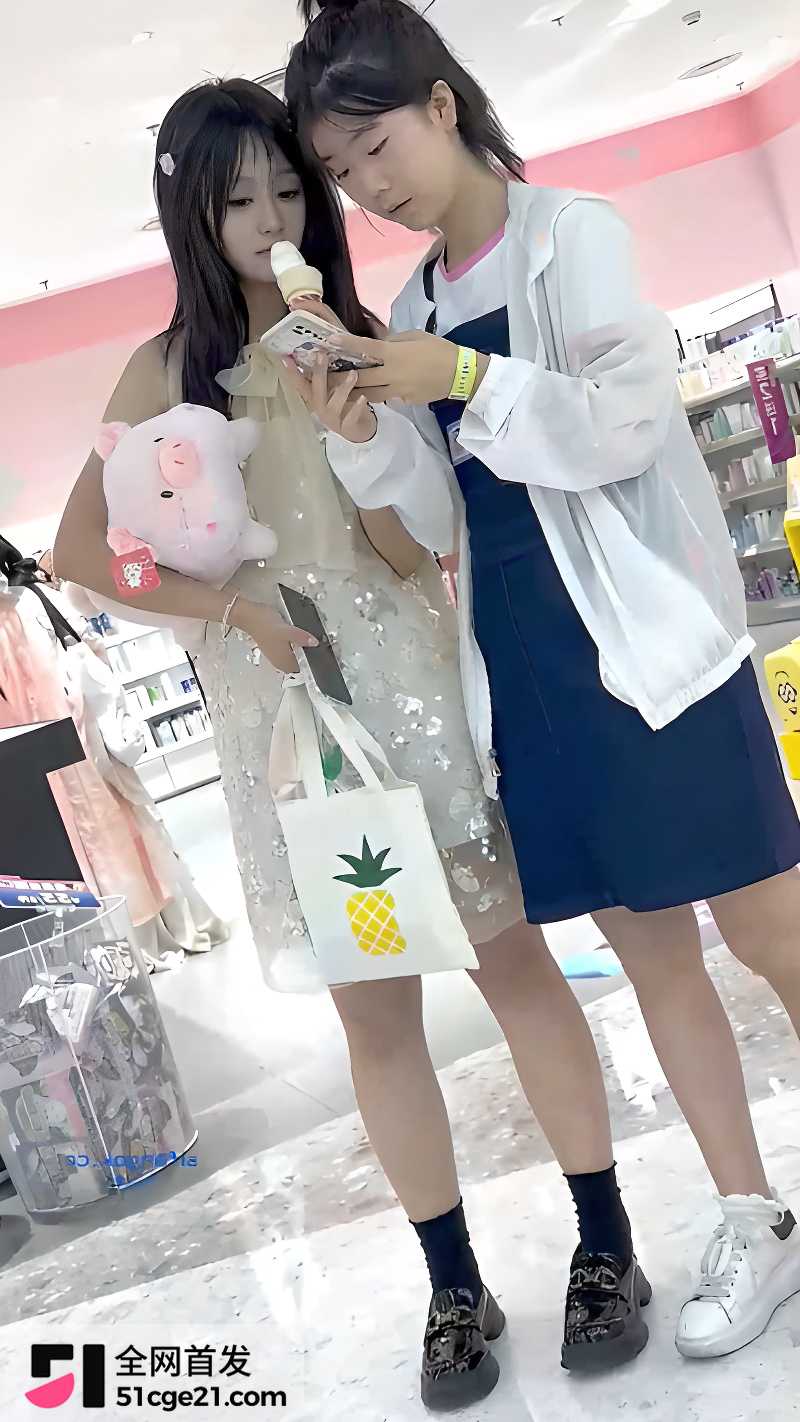 街拍抄底系列1 街拍抄底系列1