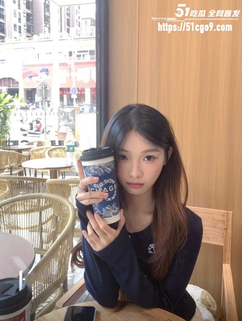 抖音热梗秋天第一杯奶茶04 抖音热梗秋天第一杯奶茶04
