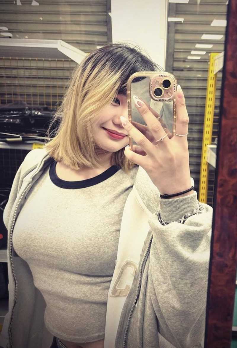 抖音超反差齐刘海骚货小瑜自拍不雅视频流出3 抖音超反差齐刘海骚货小瑜自拍不雅视频流出3