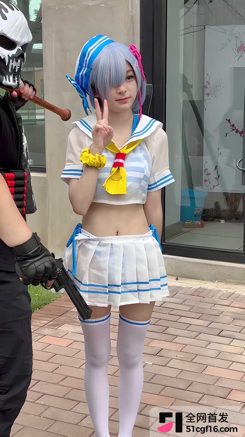 收藏级偷拍神作 少女cos蕾姆一路被大神跟踪抄底 5 收藏级偷拍神作 少女cos蕾姆一路被大神跟踪抄底 5