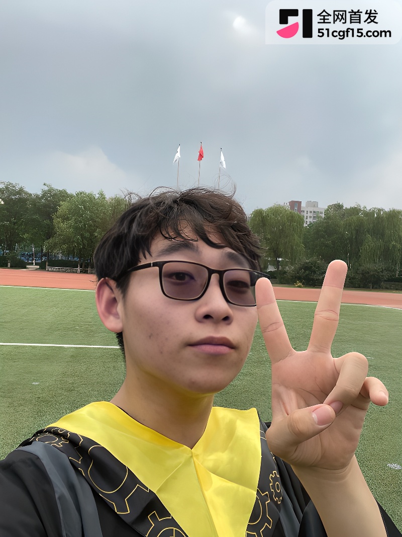 内蒙古通辽龟男赵健看51吃瓜撸管13 内蒙古通辽龟男赵健看51吃瓜撸管13