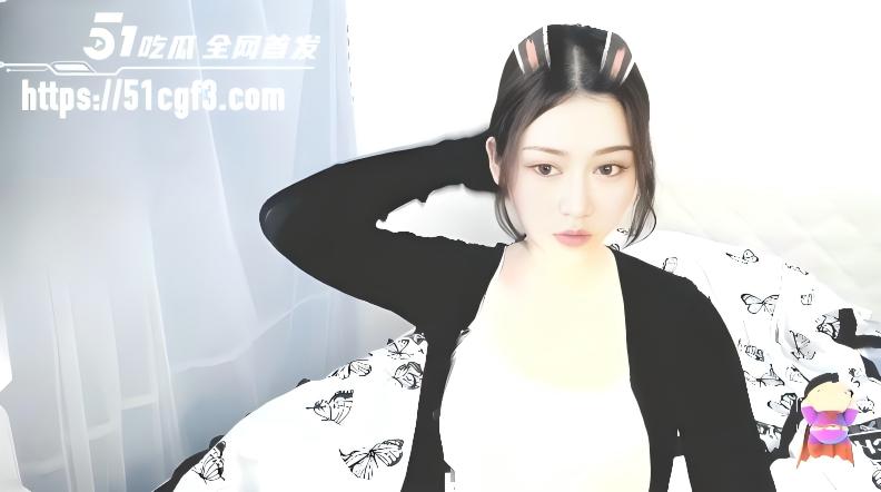 巨乳甜妹 AbbLYdia 直播自慰大秀 1 巨乳甜妹 AbbLYdia 直播自慰大秀 1