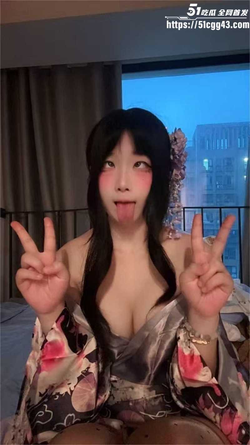 B站网红 馒头音in子 定制福利曝光 2watermarked B站网红 馒头音in子 定制福利曝光 2watermarked
