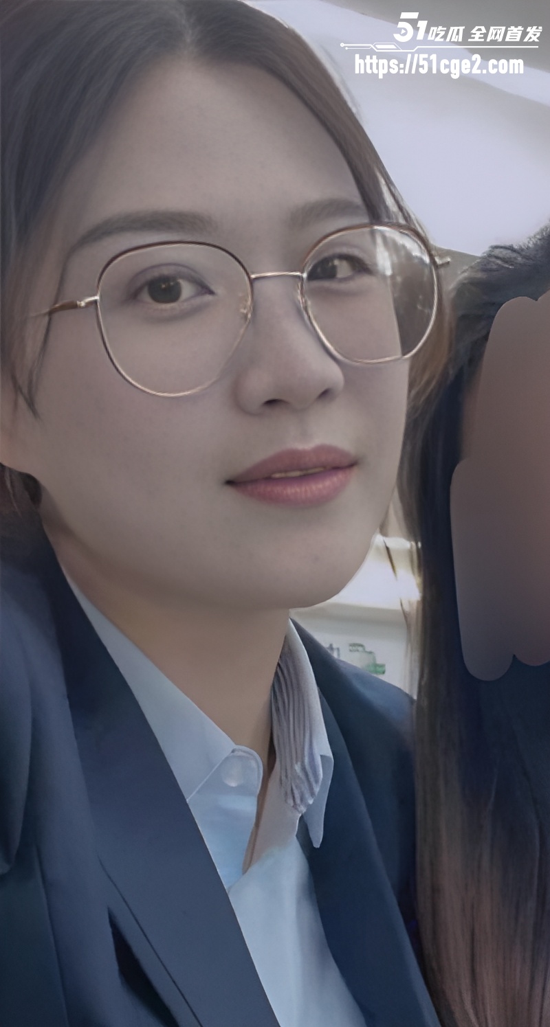 深圳极品银行女职员刚结婚就偷情03 深圳极品银行女职员刚结婚就偷情03