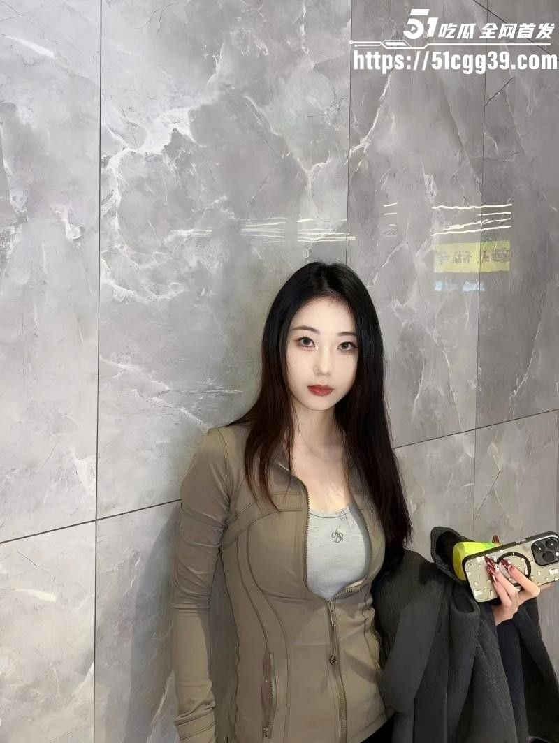 高颜值御姐被土豪曝光自慰视频01 高颜值御姐被土豪曝光自慰视频01