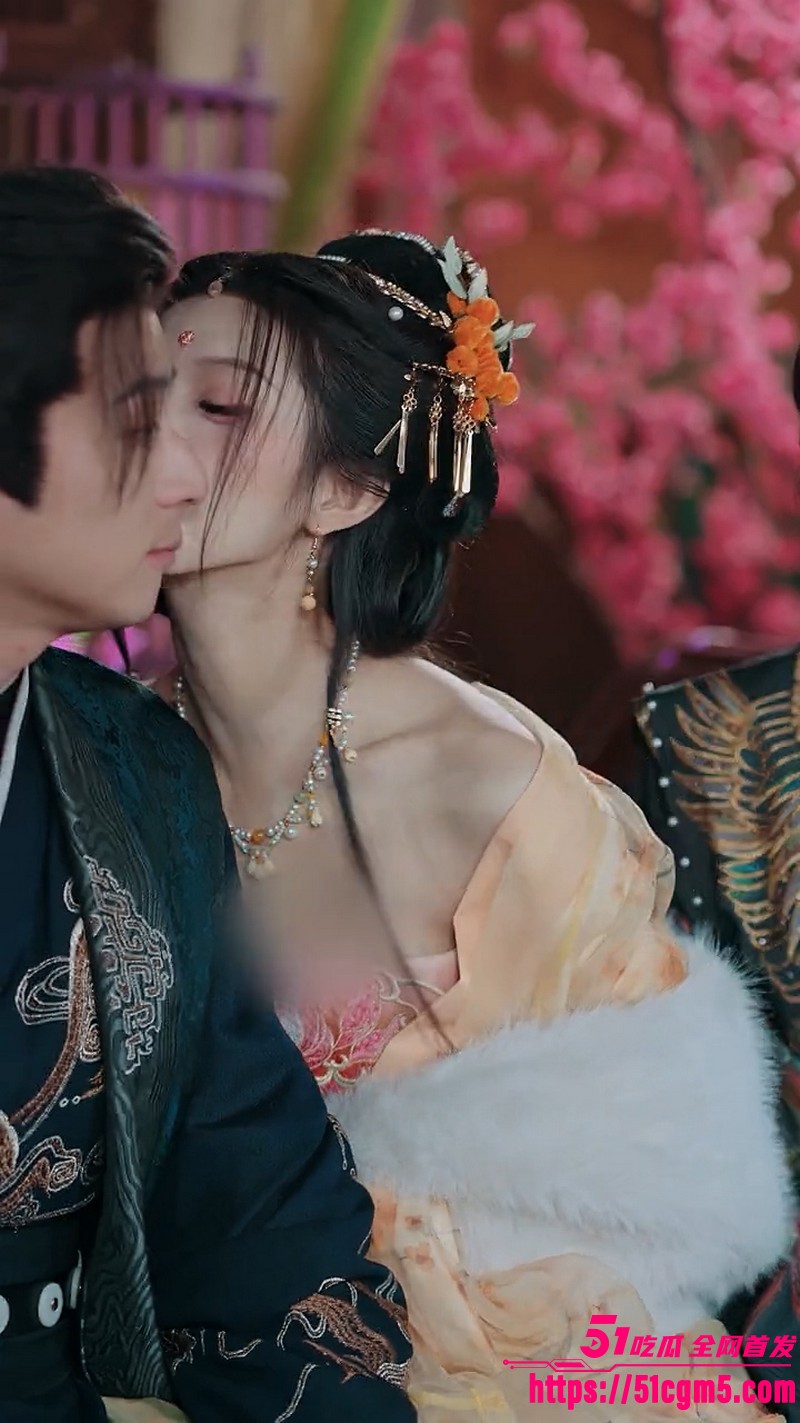 擦边短剧我隐居东宫太子妃她夜夜登门全集 6 擦边短剧我隐居东宫太子妃她夜夜登门全集 6