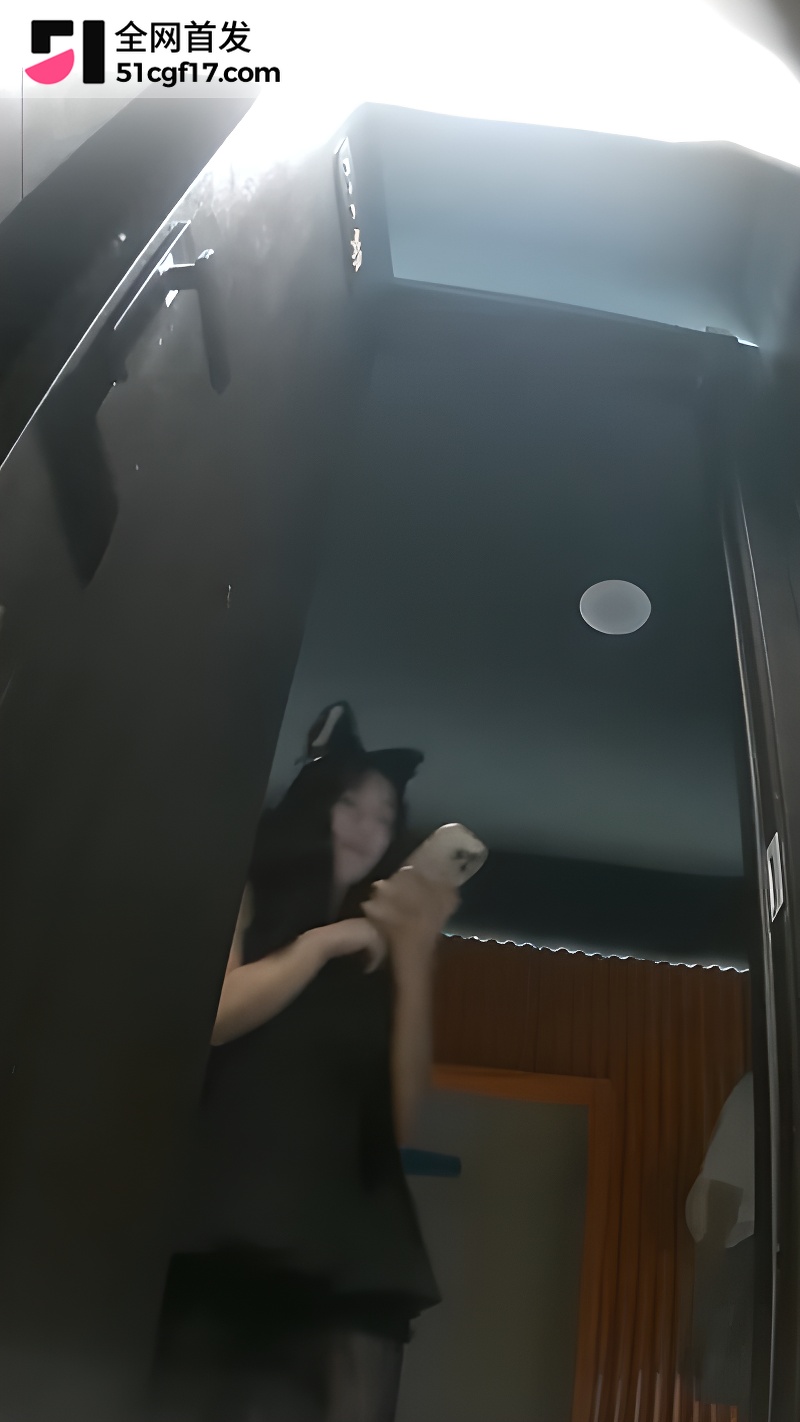 酒吧厕所偷拍系列1 酒吧厕所偷拍系列1