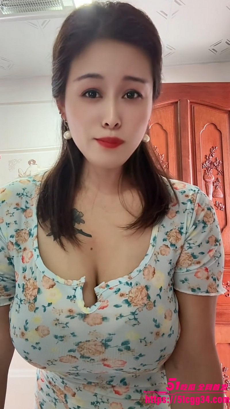 快手巨乳熟女爱运动的二姐私拍流出 3 快手巨乳熟女爱运动的二姐私拍流出 3