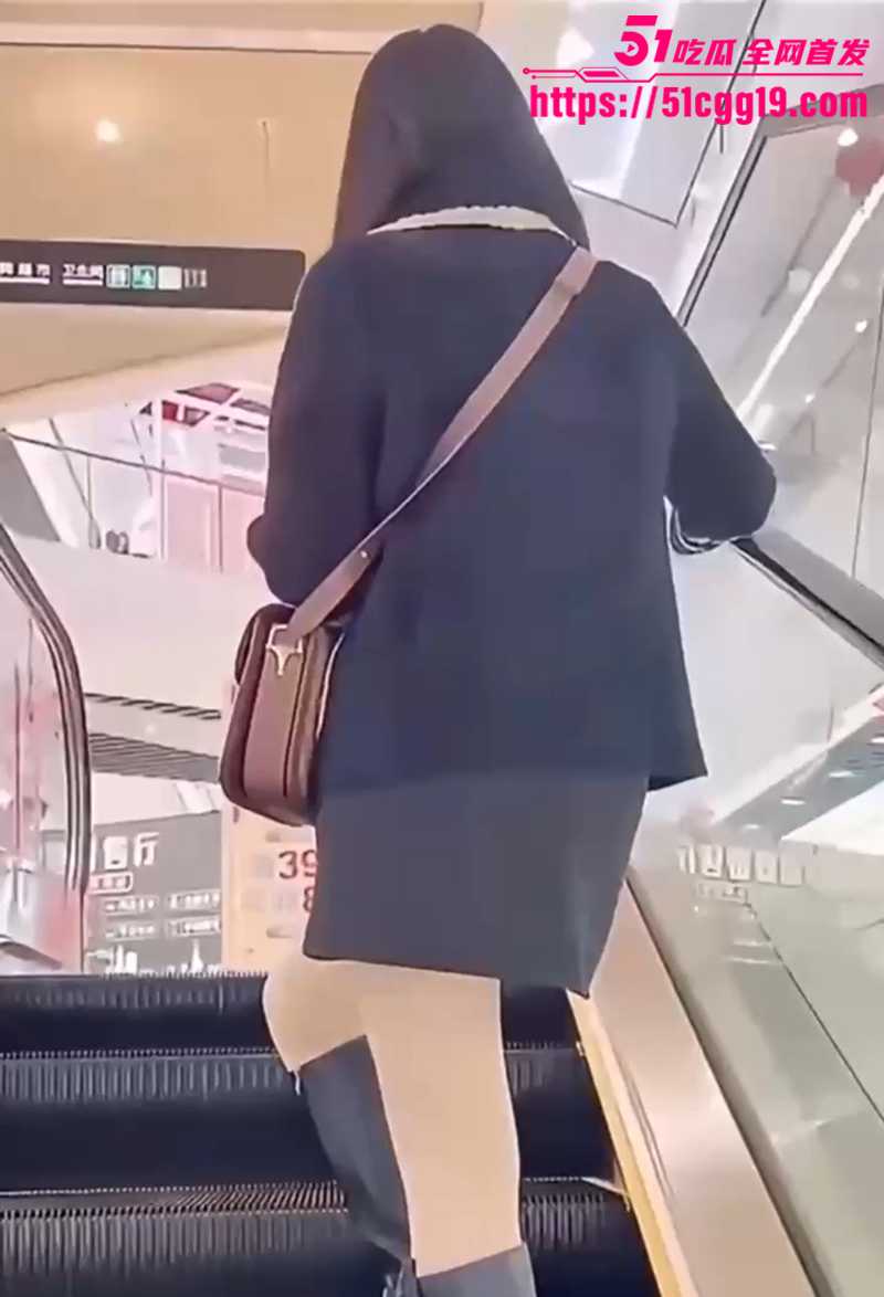 商场试衣间激情做爱视频流出 1 拷贝 商场试衣间激情做爱视频流出 1 拷贝