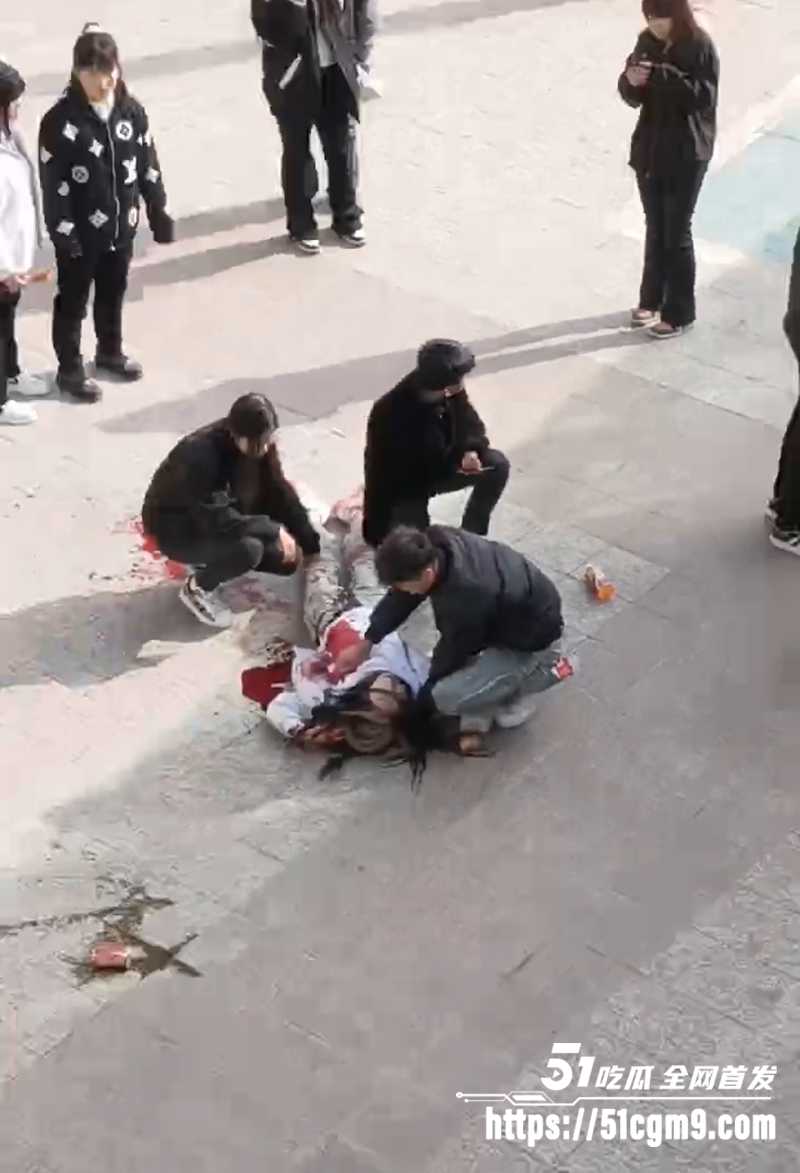 青海西宁城北区南门体育馆初中生杀人视频流出3拷贝 青海西宁城北区南门体育馆初中生杀人视频流出3拷贝