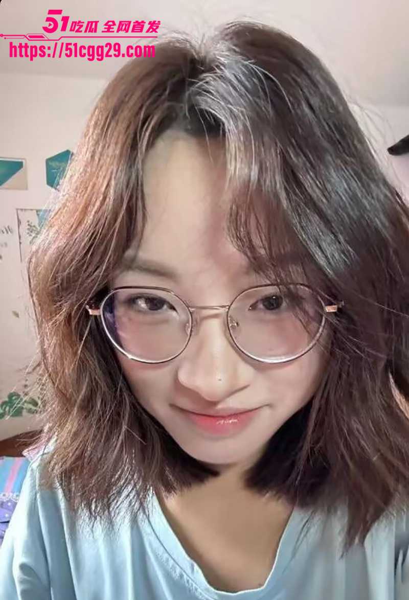 武汉大学超美学姐王佳雯不雅视频流出2拷贝 武汉大学超美学姐王佳雯不雅视频流出2拷贝
