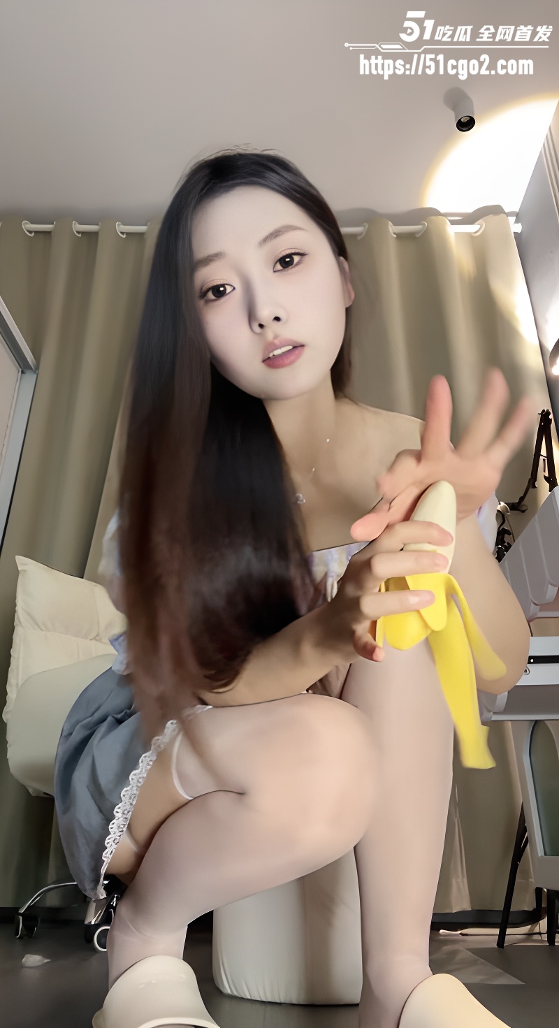 娩娩大魔王 的白丝脚底寸止折磨 5 娩娩大魔王 的白丝脚底寸止折磨 5