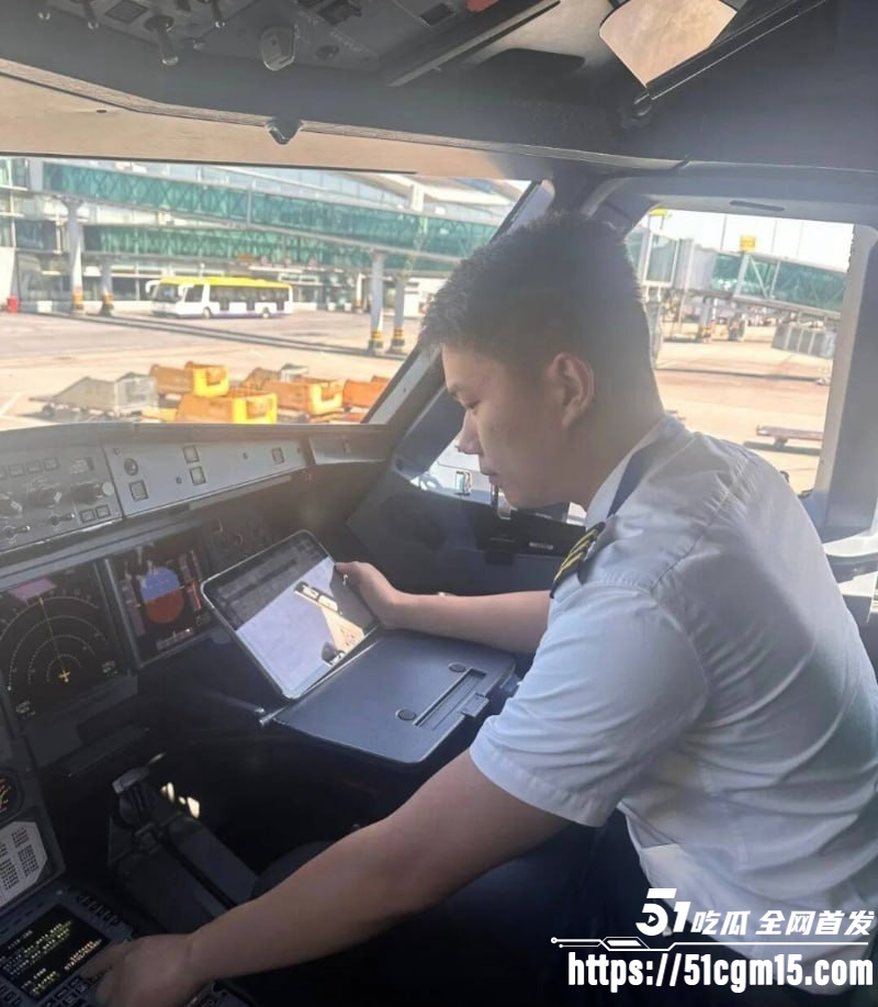 山西运城空少李俊杰出轨空姐被割生殖器05 山西运城空少李俊杰出轨空姐被割生殖器05