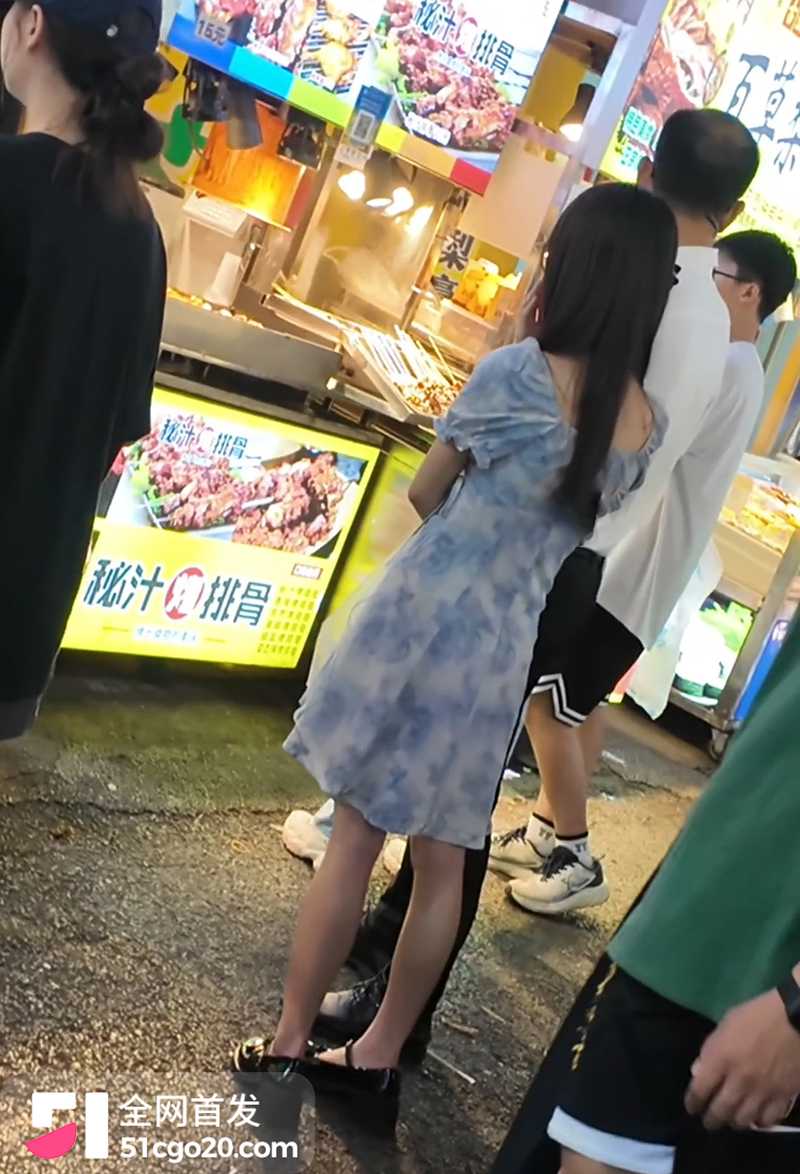 夜市抄底眼镜妹 3 拷贝 夜市抄底眼镜妹 3 拷贝