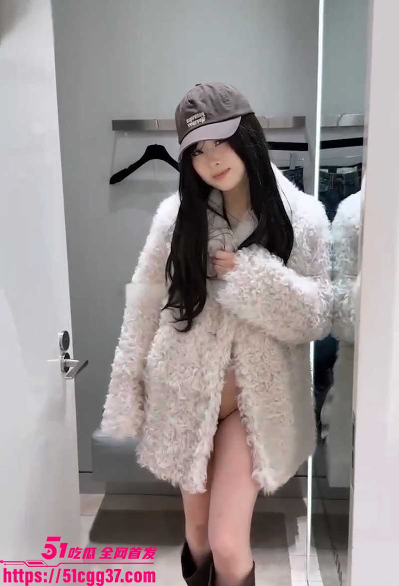 Onlyfans推特网黄噗噗露出淫语车震视频流出5拷贝 Onlyfans推特网黄噗噗露出淫语车震视频流出5拷贝