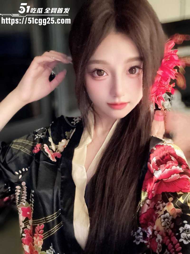推特萝莉福利姬饼饼大裸舞视频01 推特萝莉福利姬饼饼大裸舞视频01