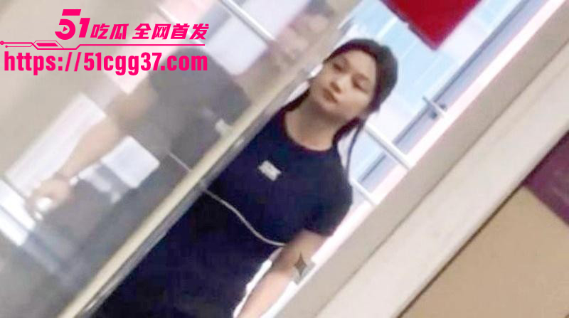 上海男子写字楼女厕偷拍被抓014 上海男子写字楼女厕偷拍被抓014