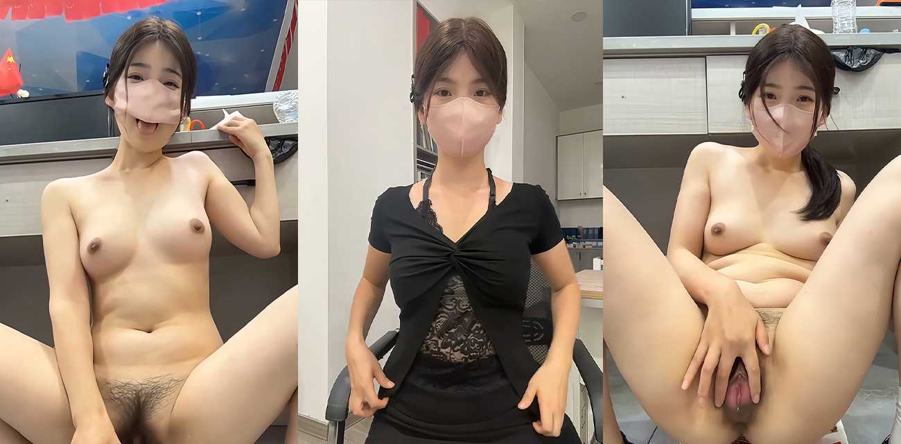 装修公司前台美女 gougou13 自慰直播 下班后在工位假屌插穴 热尿狂喷
