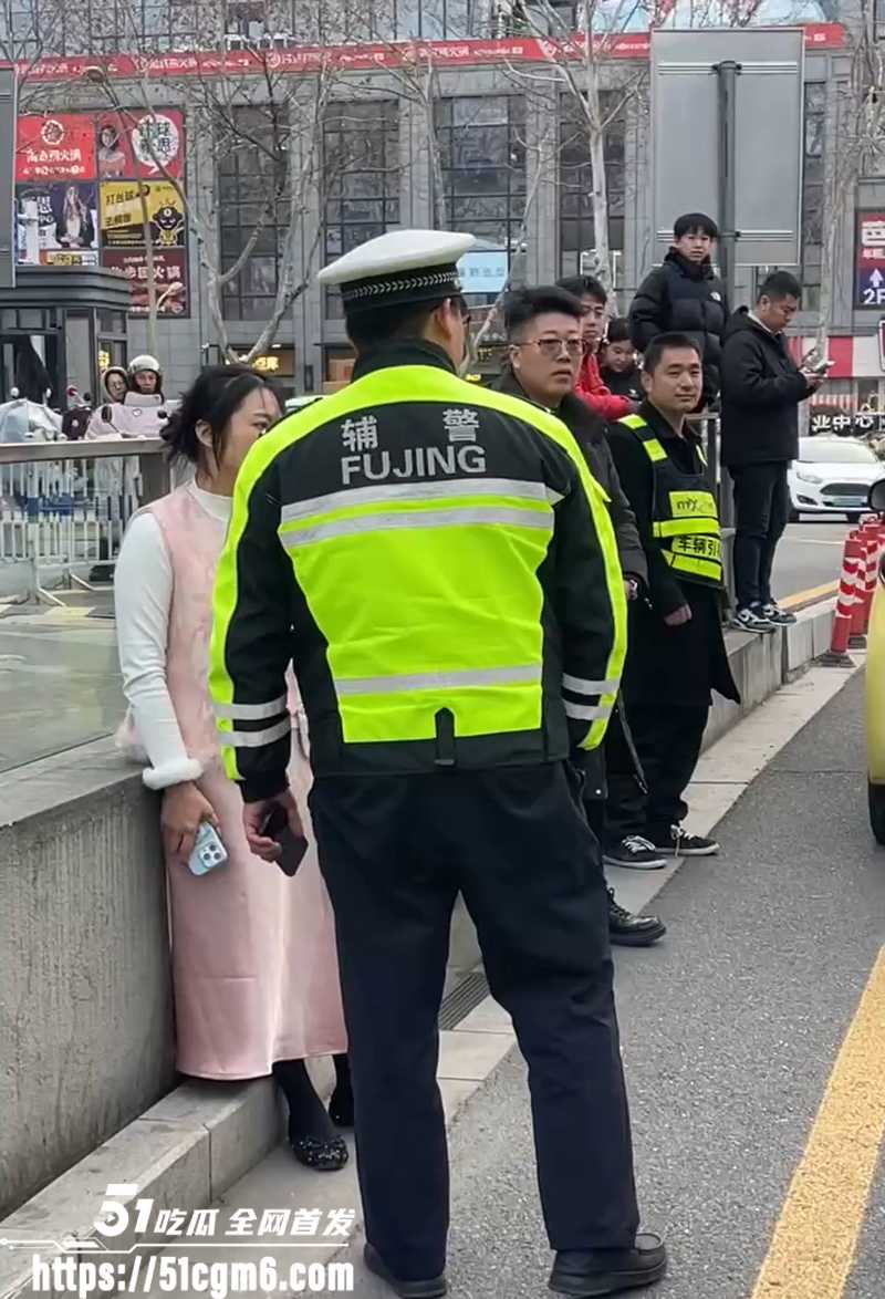 江苏扬州路怒症遇碰瓷姐视频曝光 8 拷贝 江苏扬州路怒症遇碰瓷姐视频曝光 8 拷贝