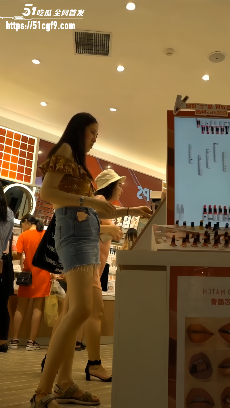 顶级偷拍大神 顶点大师 2 顶级偷拍大神 顶点大师 2