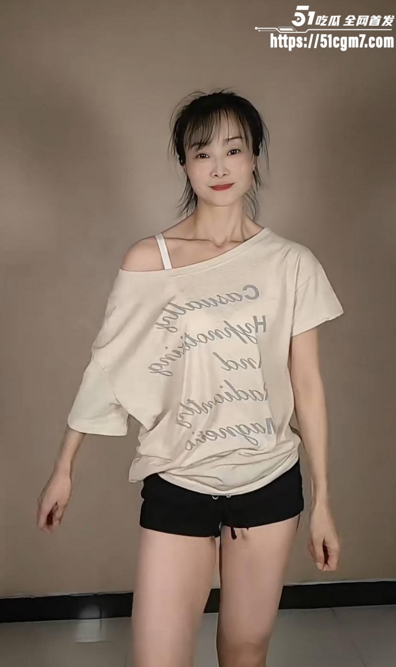 快手网红 兔子队长 自慰福利合集 4 快手网红 兔子队长 自慰福利合集 4